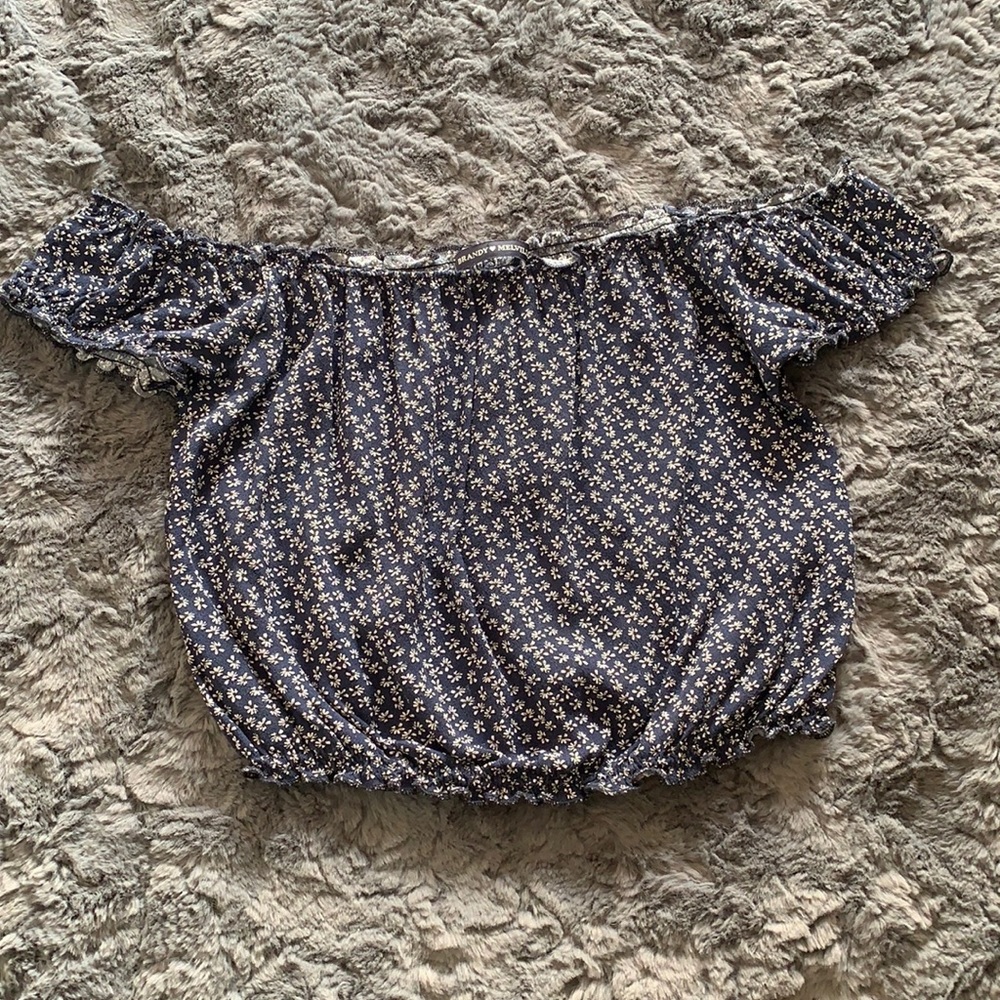Brandy Melville crop top